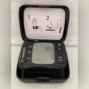 Omron 7 Series Wrist Blood Pressure Monitor BP6350 Wireless Bluetooth Works Used